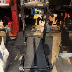 BOWFLEX TREADCLIMBER TC5000 TREADMILL IN GOOD CONDITION. $750.00 OR BEST OFFER. LOCAL PICKUP ONLY. 