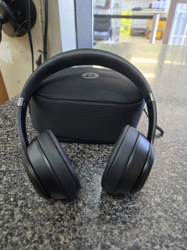Beats Solo 4