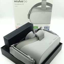 Meta Oculus Go 64GB Standalone All-in-One VR Headset MH-A64 w/ Remote - Working
