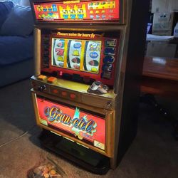 Aruze Gran-Ciel slot machine