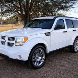 2011 Dodge Nitro White 4 Doors P/w A/c