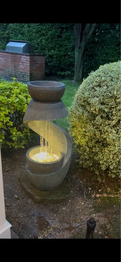 Outdoor Fountain with Planter