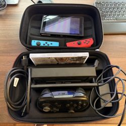 Nintendo Swith, Pro Controller, 2 Games