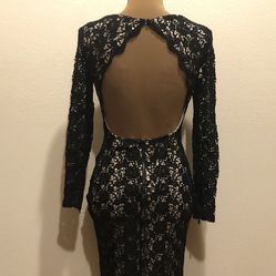 Women’s Dress By Alice + Olivia Size 2 (Never Worn)