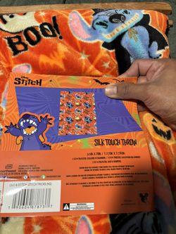 Stitch Halloween throw