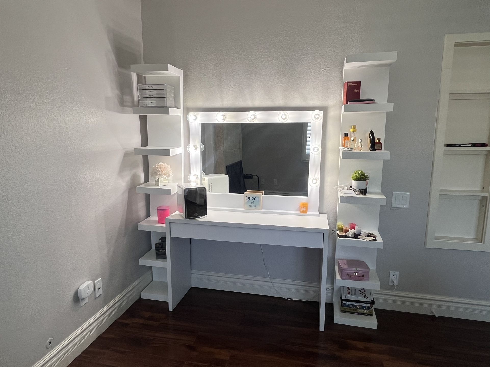 Premium Lighted Vanity Set w/ Shelving β Hollywood Mirror + Modern Design