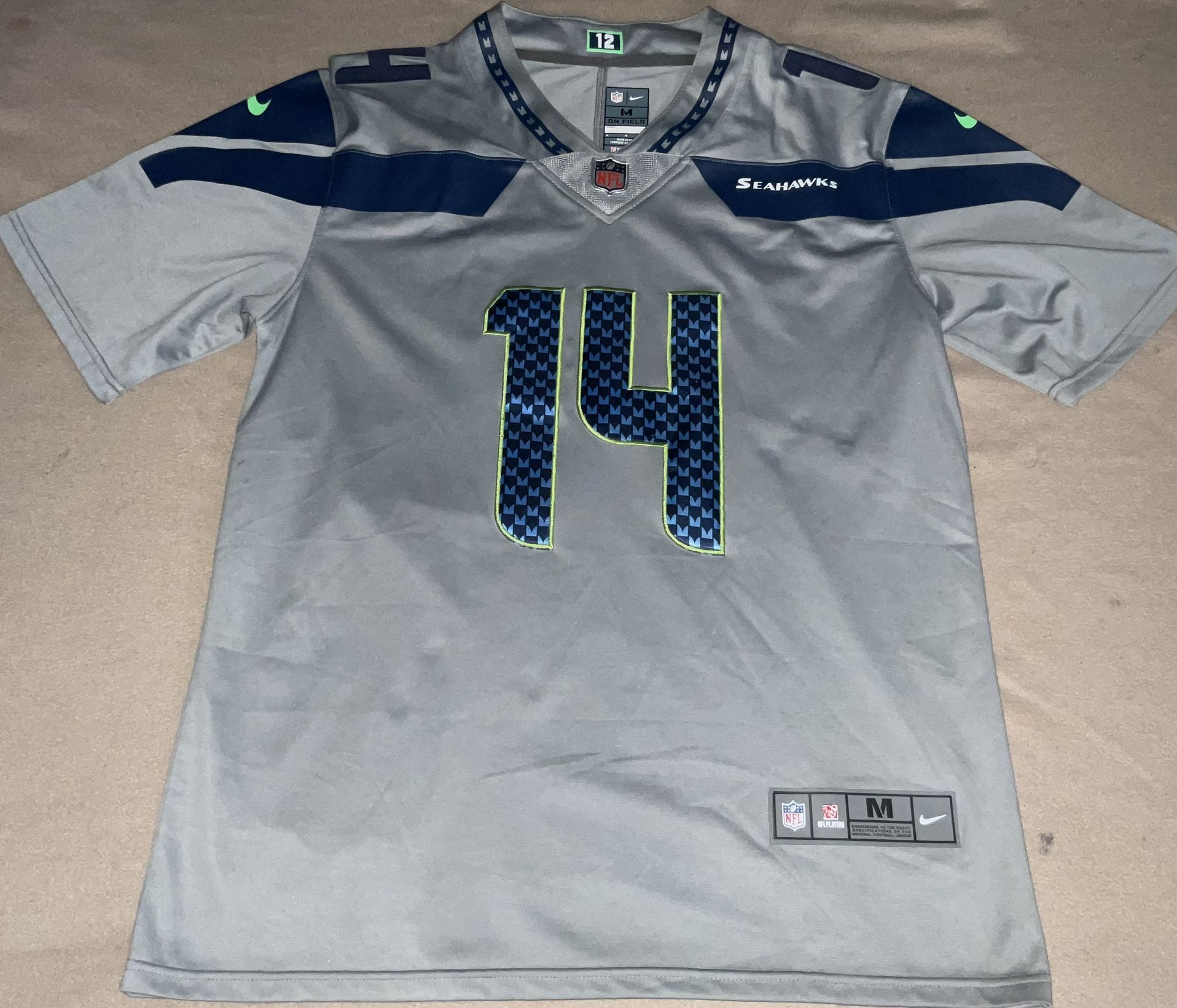 Men’s DK Metcalf Seattle Seahawks Gray Vapor Stitched Color Rush Limited Edition Jersey Adult Mens Medium NFL