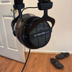 DT990 Pro