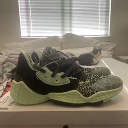 Adidas Harden Vol. 4