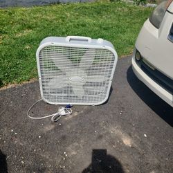 20" Box Fan LASCO
