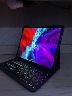 IPad pro 12.9 gen logitech keyboard case