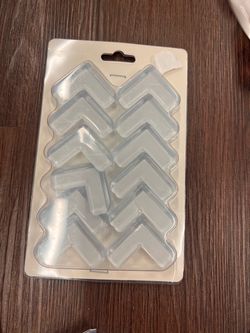 Corner protectors
