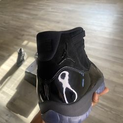 Jordan 11’s “cap and gowns”