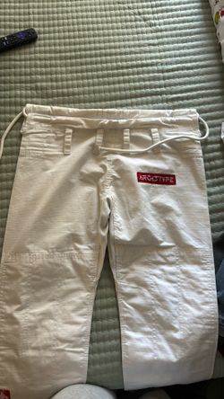 Archtype White GI