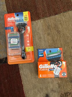 Gillette Fusion5 ProGlide Razor + Cartridges Bundle