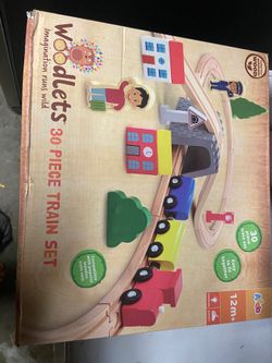 Woodlets 30 piece train set