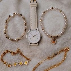 Little *Girls* Watch And Bracelet Set - Brand New