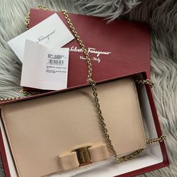 Authentic Salvatore Ferragamo Wallet on chain