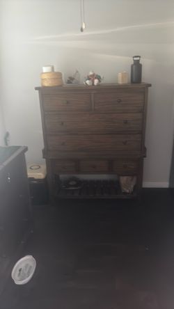 Dresser