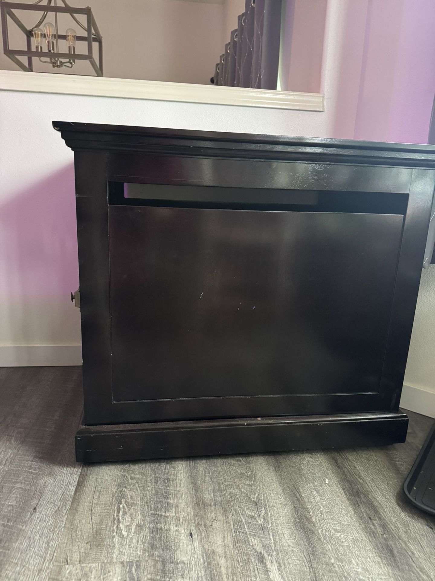 Medium-Large dog crate 