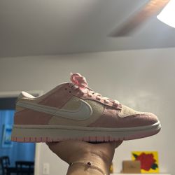 Nike Dunks 