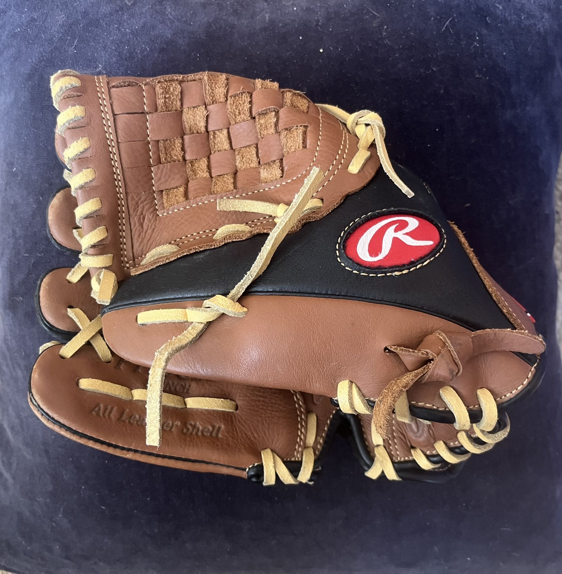 Rawlings Prodigy 11” Youth Baseball mitt