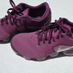 NIKE  VAPORMAX Womens Size 6.5 Y