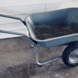 WheelBarrow Plastic And Aluminum