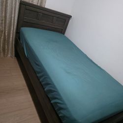Twin Bed