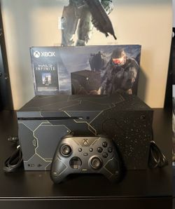 Halo Infinite Xbox Series X Limited Edition Console