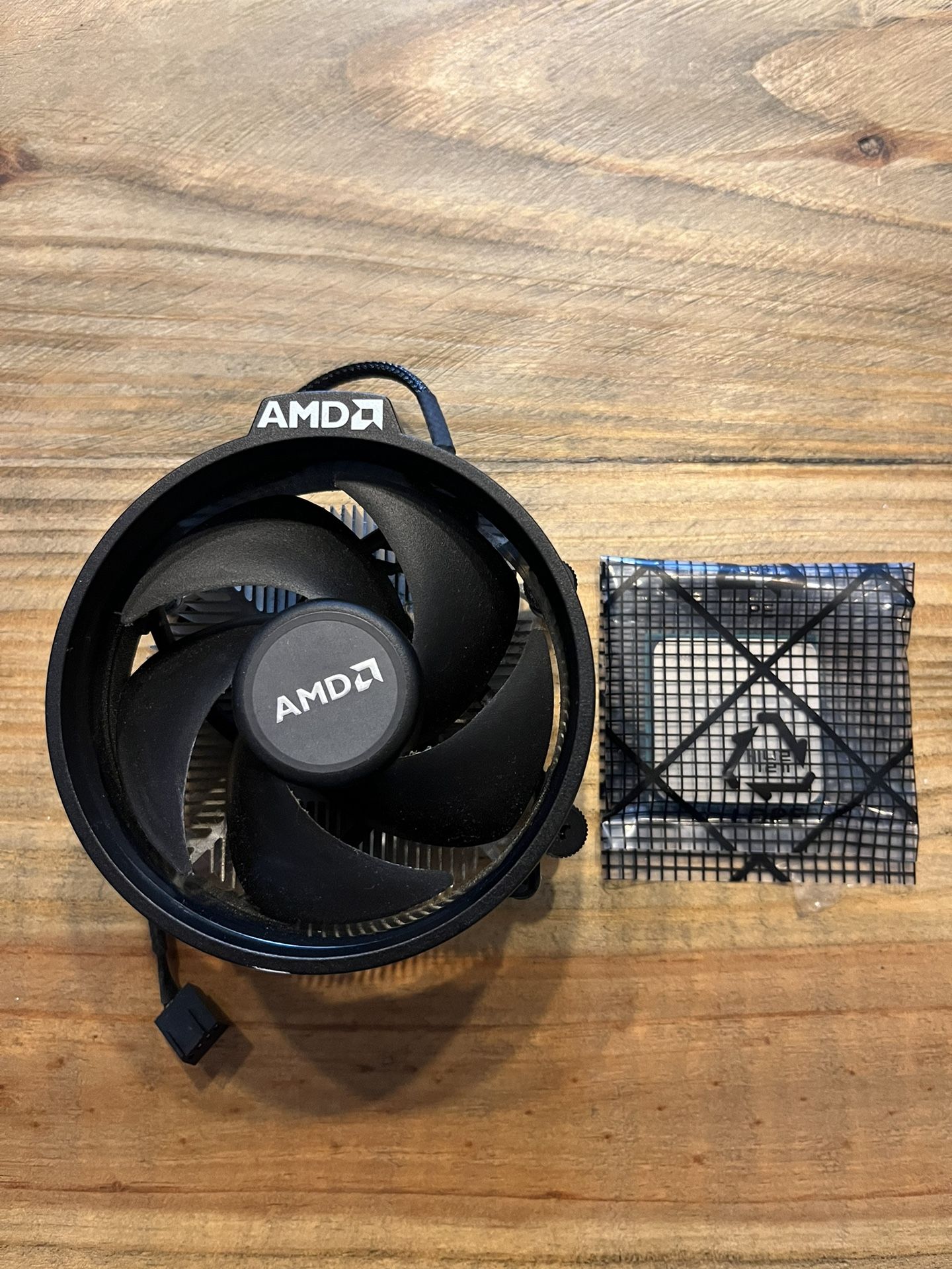 Used - Like New: AMD Ryzen 5 2600 With Wraith Stealth Cooler