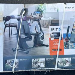 PRO FORM 325 CSX SMART RECUMBANT BIKE