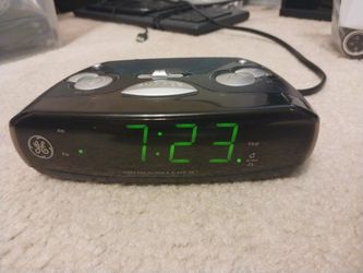 GE AM/FM  Digital Clock Radio