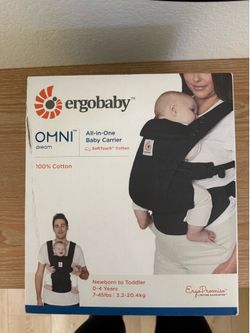 BRAND NEW, NEVER USED Ergobaby Omni Dream