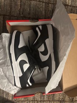 Panda dunks