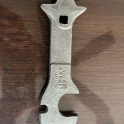 WRENCH , metal