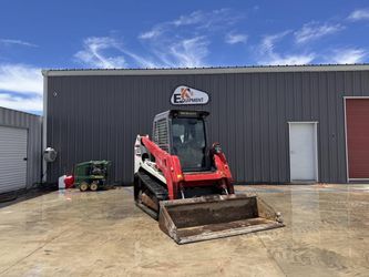 2014 TAKEUCHI tl10 skid steer