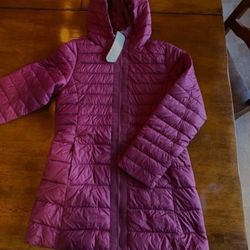 Lands End•Girls Parka Jacket•ThermoPlume Packable Parka•Deep Magenta Color With Longer Mid-Thigh To Knee Length•Size L (14)