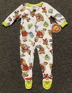 New The Grinch Cindy Lou and Max size 12 month fleece Christmas sleeper pajamas