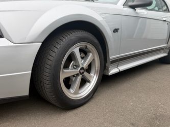 99-04 Mach 1 17” wheels