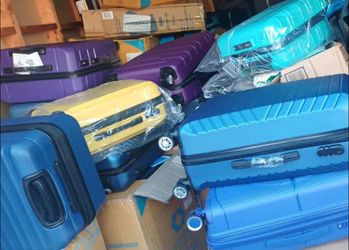 Brand new 20" Carry On Luggage-25$, 24"medium Sized Luggage-30$(every Luggage have Tsa Locks&spinner Wheels)travelhouse &tripcomp Brands