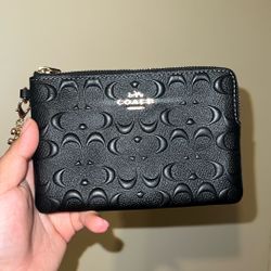 Black Coach Corner Zip Wrislet 