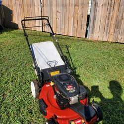 Toro 22 Inch Recycler Kohler Self Propelled Bagger Mower