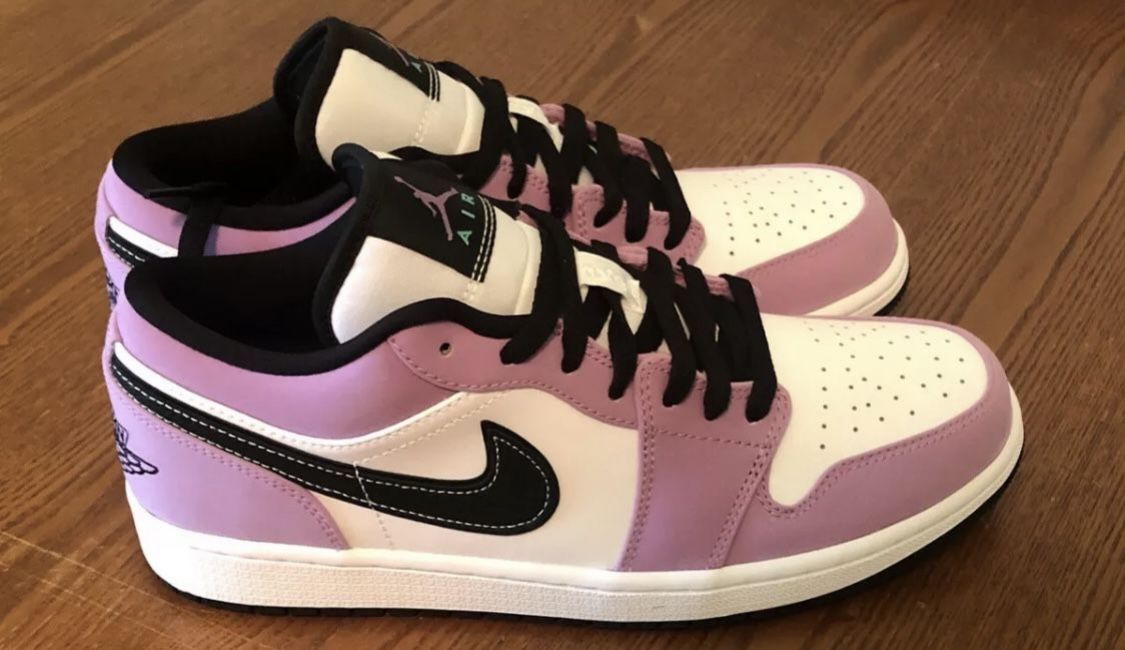 JORDAN 1 LOW SIZE 10.5