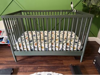 Hampshire Olive Green Wooden Crib