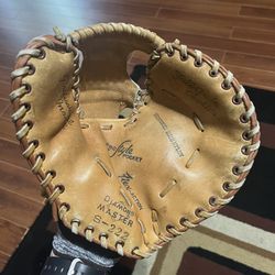 Baseball Glove Vintage