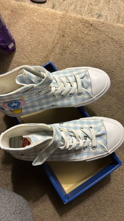 Blue light checkered converse size 3