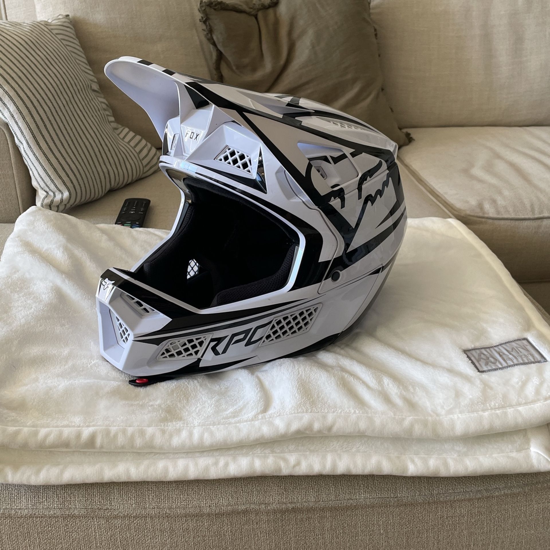 Fox RPC Carbon Helmet Size Large
