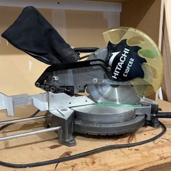 Hitachi 10 Inch Compound Miter Saw