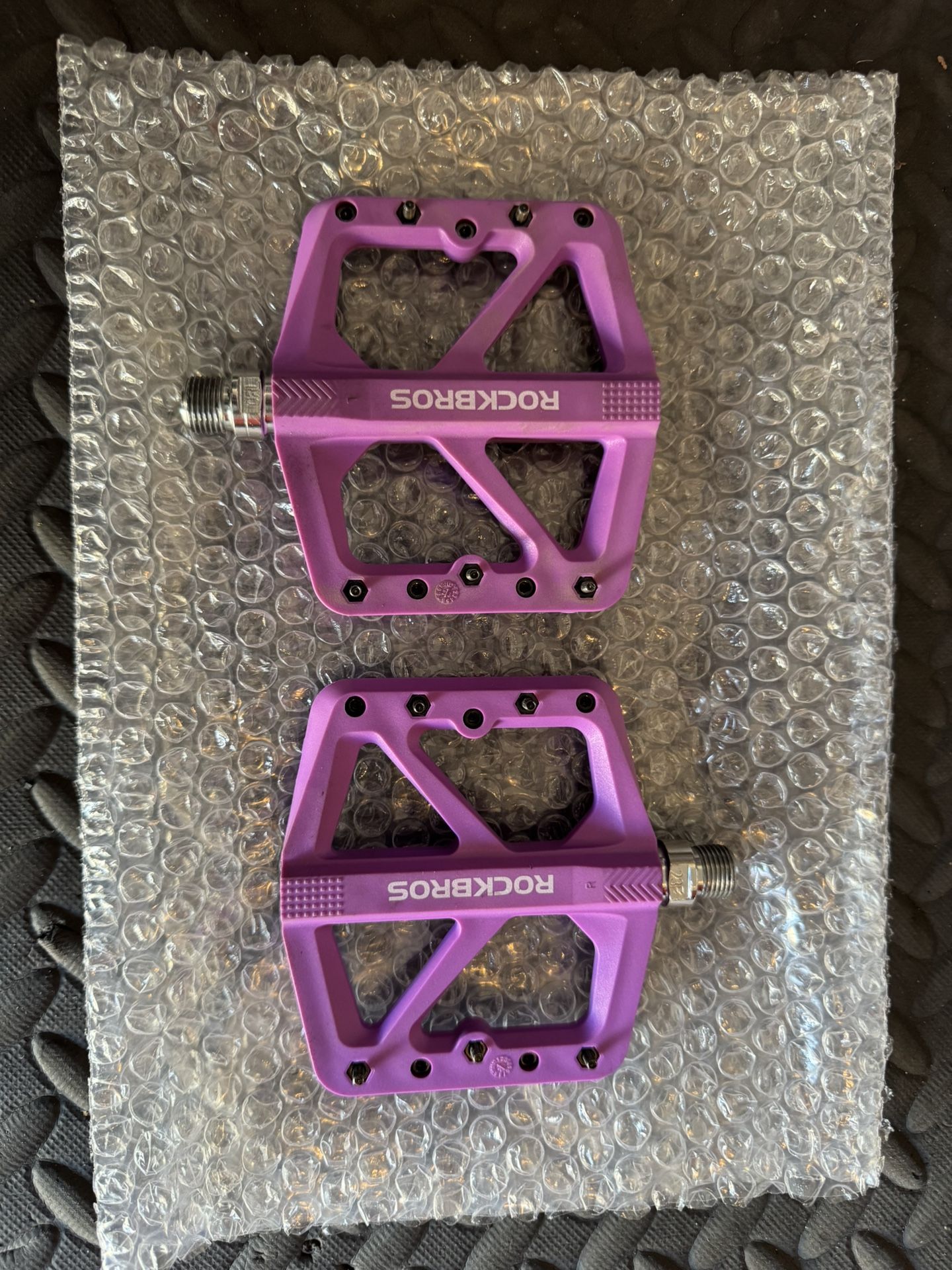 Mountain Bike Pedals